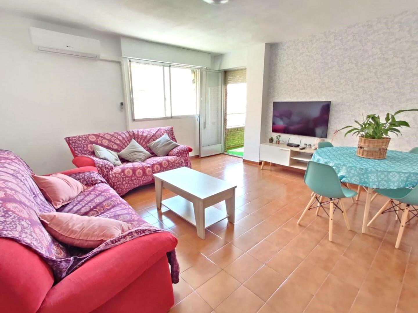 Piso Grande Cerca Playa Con 5 Aires Acondicionados Appartement